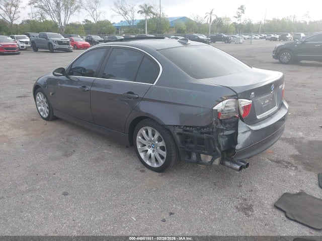2006 BMW 330I WBAVB33536KR72422 Photo 2