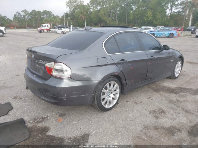 2006 BMW 330I WBAVB33536KR72422 Photo 3