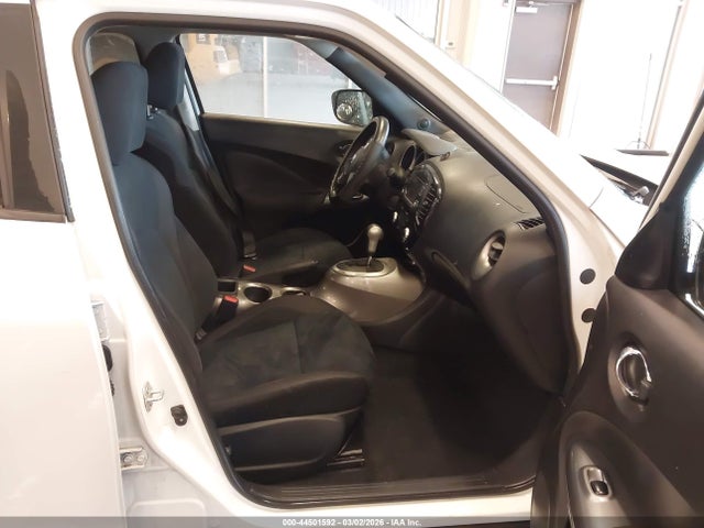 2015 Nissan Juke Sv მანქანა იყიდება აუქციონზე, vin: JN8AF5MR8FT504381, აუქციონის ნომერი: 44501592