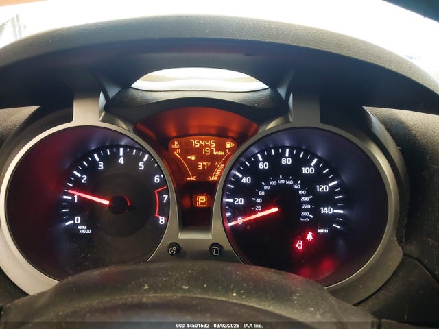 2015 Nissan Juke Sv მანქანა იყიდება აუქციონზე, vin: JN8AF5MR8FT504381, აუქციონის ნომერი: 44501592