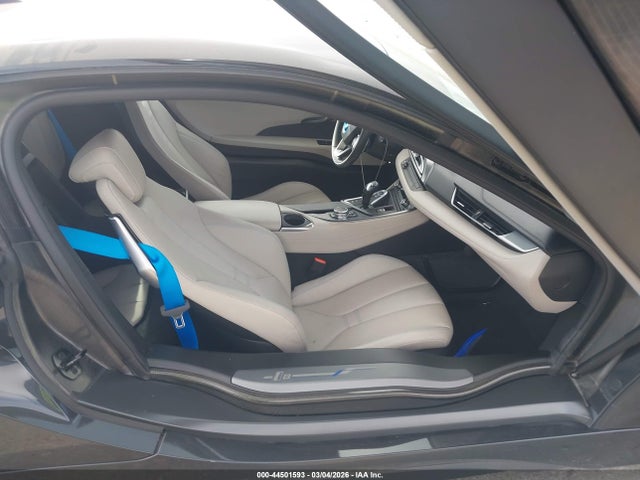 2015 Bmw I8 მანქანა იყიდება აუქციონზე, vin: WBY2Z2C56FV674200, აუქციონის ნომერი: 44501593