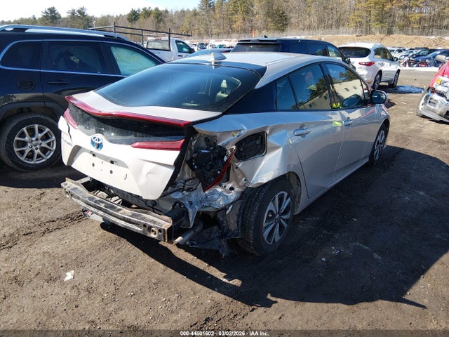 Toyota Prius Prime Advanced 2017 JTDKARFP1H3024736 Image 4