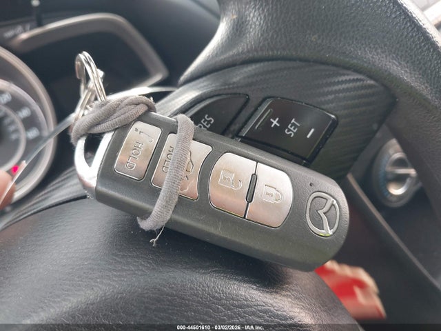 44501610 :رقم المزاد ، JM1BM1U77G1320396 vin ، 2016 Mazda Mazda3 I Sport مزاد بيع