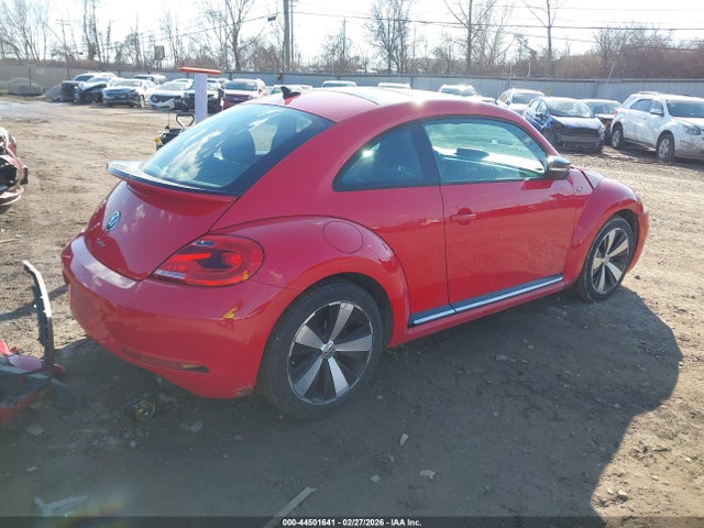 Продажа на аукционе авто 2015 Volkswagen Beetle 2.0t R-line, vin: 3VWVT7AT2FM646240, номер лота: 44501641