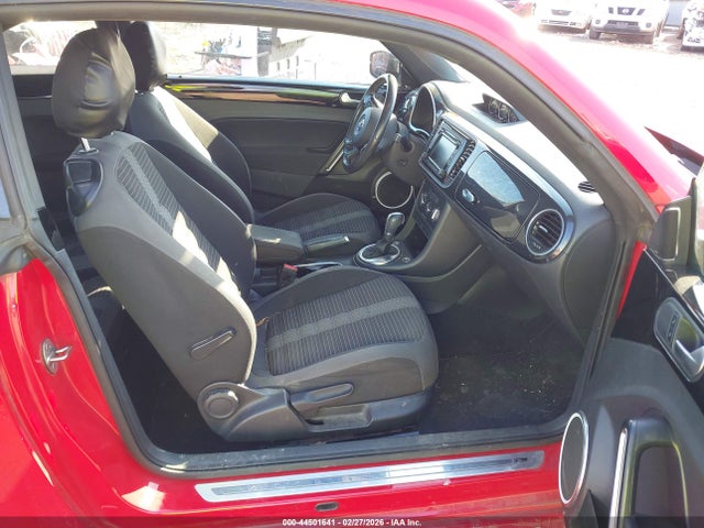 Продажа на аукционе авто 2015 Volkswagen Beetle 2.0t R-line, vin: 3VWVT7AT2FM646240, номер лота: 44501641