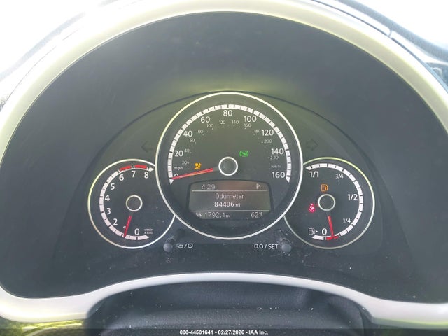 Продажа на аукционе авто 2015 Volkswagen Beetle 2.0t R-line, vin: 3VWVT7AT2FM646240, номер лота: 44501641