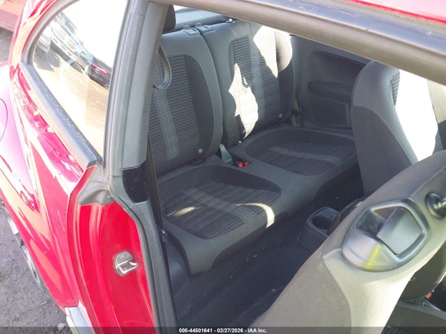 Продажа на аукционе авто 2015 Volkswagen Beetle 2.0t R-line, vin: 3VWVT7AT2FM646240, номер лота: 44501641