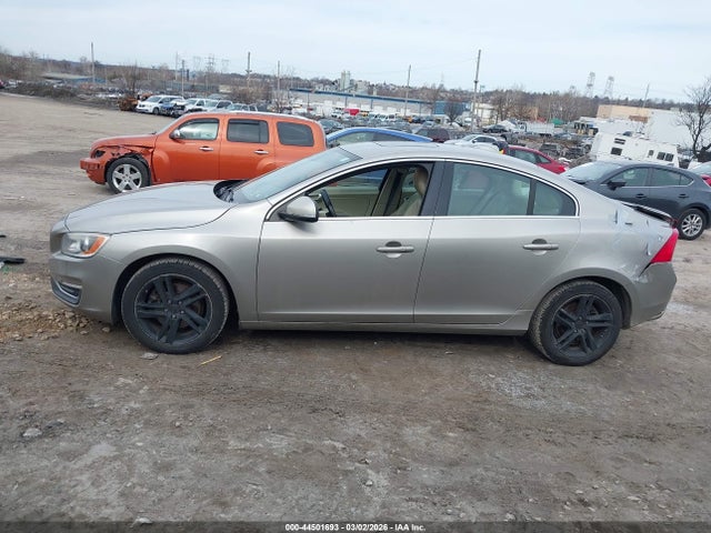 Volvo S60 T5 Premier 2015 YV126MFK6F2338498 Image 13