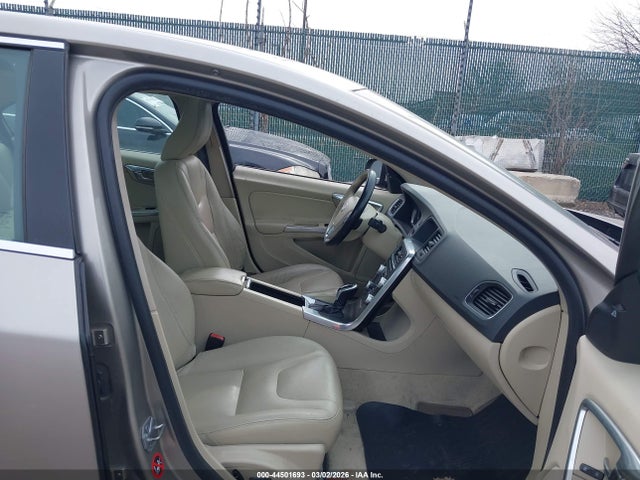 2015 VOLVO S60 YV126MFK6F2338498 Photo 4