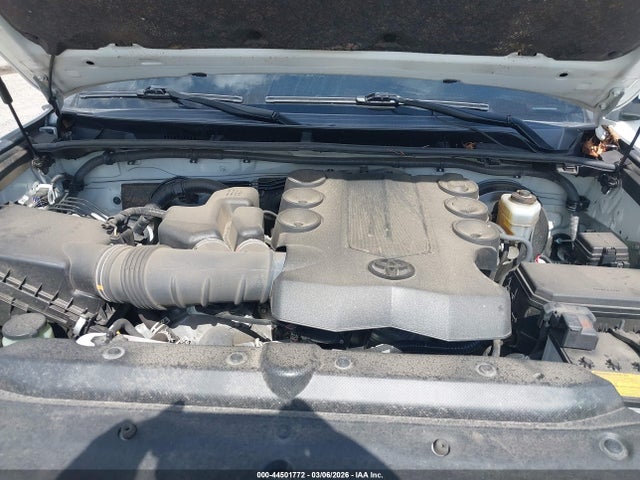 JTEEU5JR5N5251946 Toyota 4RUNNER SR5