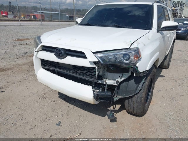JTEEU5JR5N5251946 Toyota 4RUNNER SR5