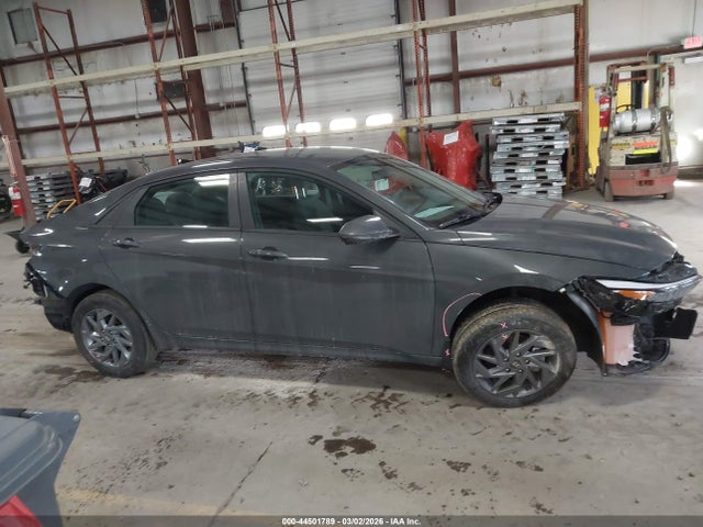 44501789 :رقم المزاد ، KMHLM4DG7RU690833 vin ، 2024 Hyundai Elantra Sel مزاد بيع