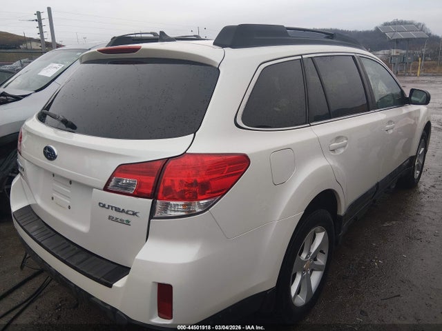2014 Subaru Outback 2.5i Premium მანქანა იყიდება აუქციონზე, vin: 4S4BRBCC0E3323823, აუქციონის ნომერი: 44501918
