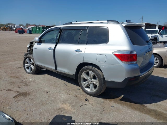 2013 TOYOTA HIGHLANDER 5TDYK3EH7DS137226 Photo 2