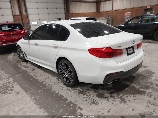2018 BMW 530I WBAJA7C52JWA73192 Photo 2