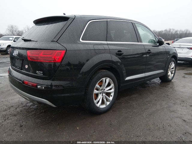 2018 AUDI Q7 WA1LAAF70JD035324 Photo 3