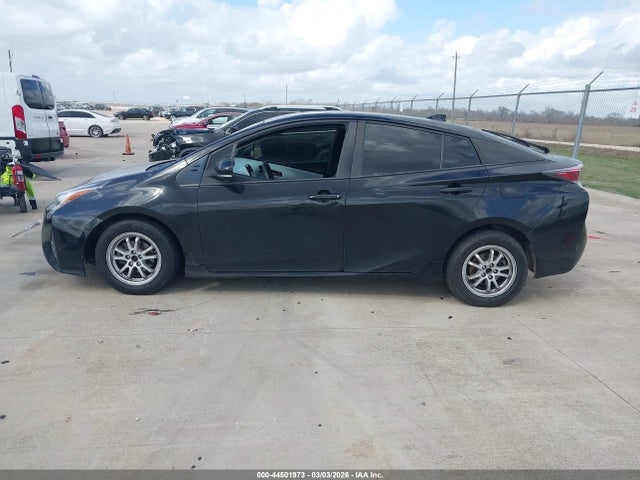 Toyota Prius Two 2016 JTDKBRFU5G3011926 Image 14