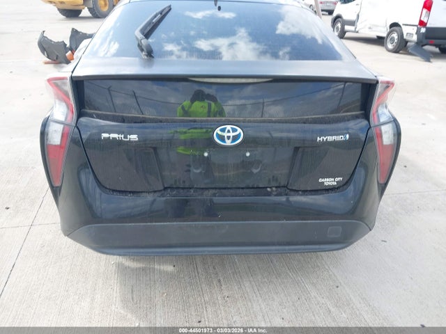 Toyota Prius Two 2016 JTDKBRFU5G3011926 Image 16