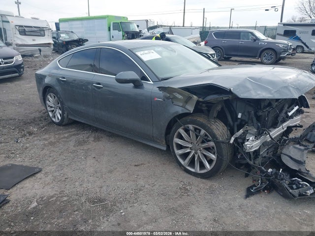 2015 AUDI A7 WAU2GAFC2FN030704