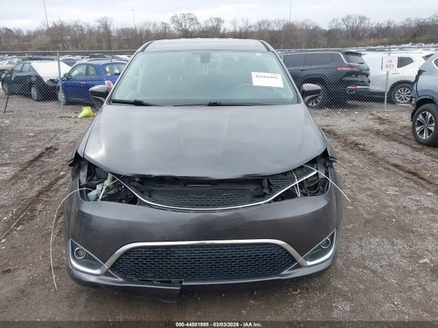 Aukcja sprzedaży 2018 Chrysler Pacifica Touring Plus, vin: 2C4RC1FG2JR175527, numer aukcji: 44501995