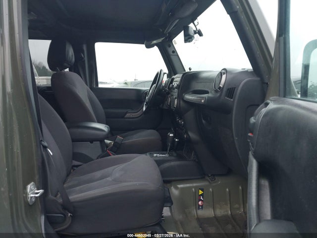 2016 JEEP WRANGLER UNLIMITED 1C4BJWDG0GL145063 Photo 4