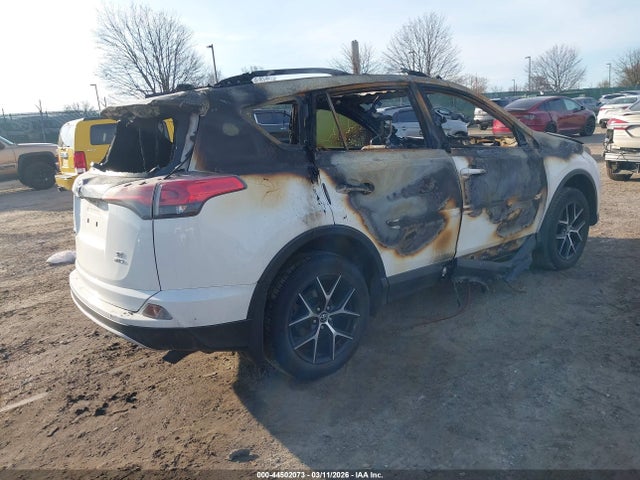 JTMJFREV1JJ730359 Toyota RAV4 SE