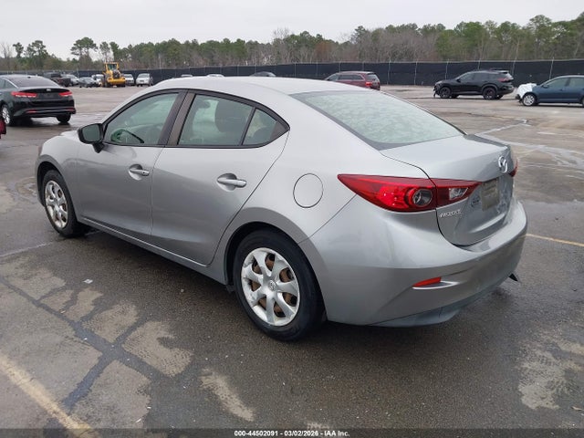 Продаж на аукціоні авто 2015 Mazda Mazda3 I Sport, vin: 3MZBM1U79FM229953, номер лоту: 44502091