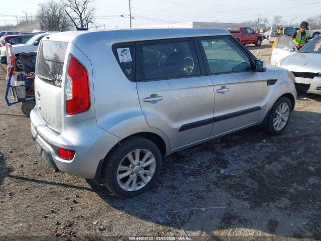 2012 KIA SOUL KNDJT2A61C7427922 Photo 3
