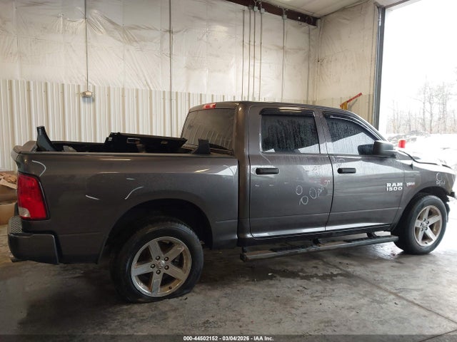44502152 :رقم المزاد ، 3C6RR7KT1HG618326 vin ، 2017 Ram 1500 مزاد بيع