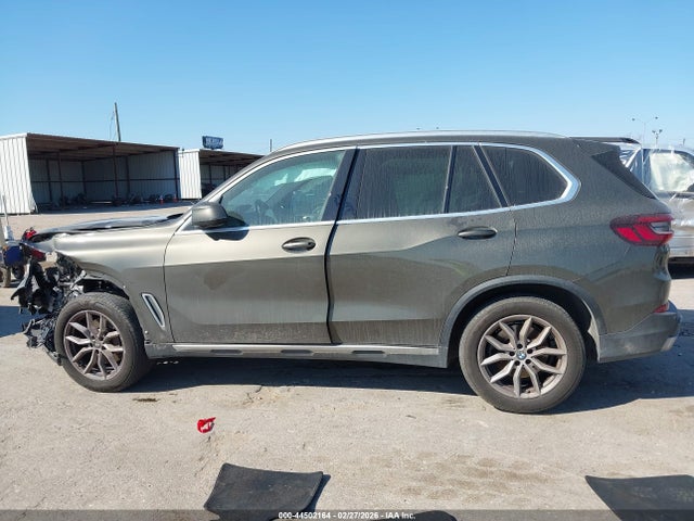 Продажа на аукционе авто 2022 Bmw X5 Xdrive40i, vin: 5UXCR6C09N9J39059, номер лота: 44502164