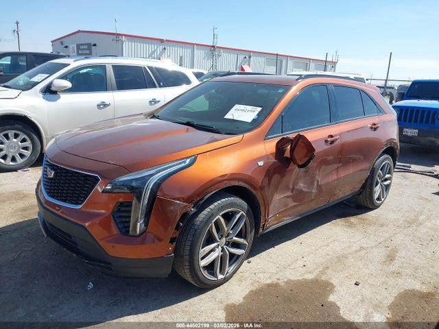 2019 CADILLAC XT4 1GYFZER4XKF173327 Photo 1