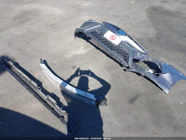 4T1B21HK1JU503668 Toyota Camry Hybrid Se