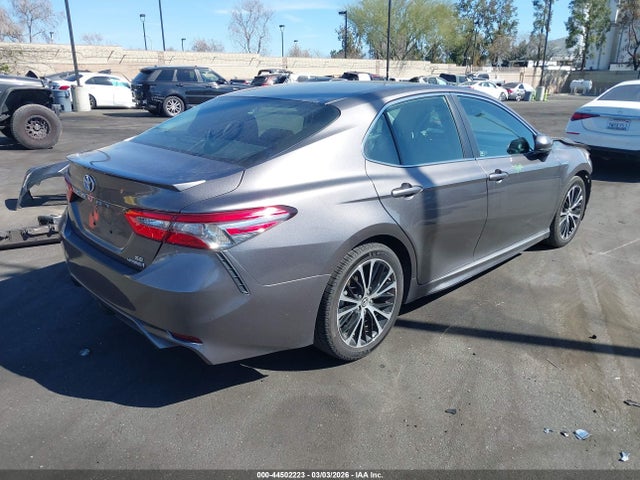 4T1B21HK1JU503668 Toyota Camry Hybrid Se