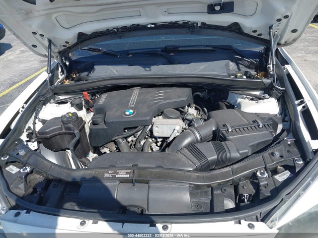 Продажа на аукционе авто 2015 Bmw X1 Sdrive28i, vin: WBAVM1C51FV318788, номер лота: 44502252