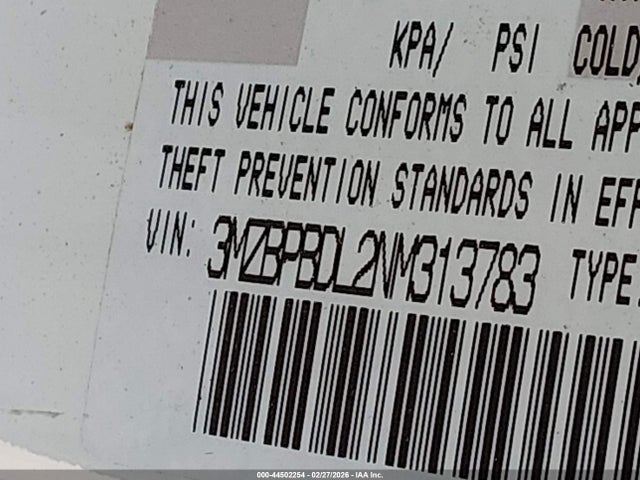 44502254 :رقم المزاد ، 3MZBPBDL2NM313783 vin ، 2022 Mazda Mazda3 Premium مزاد بيع