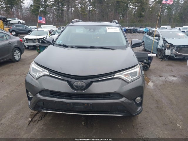 JTMDFREV5GD194102 Toyota Rav4 Limited