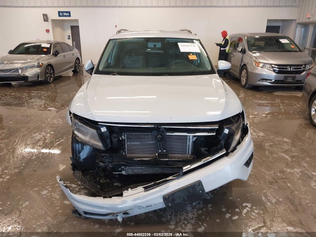 Продаж на аукціоні авто 2018 Volkswagen Tiguan 2.0t S, vin: 3VV1B7AX2JM022276, номер лоту: 44502336