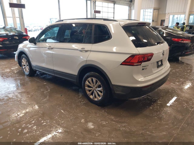 Продаж на аукціоні авто 2018 Volkswagen Tiguan 2.0t S, vin: 3VV1B7AX2JM022276, номер лоту: 44502336