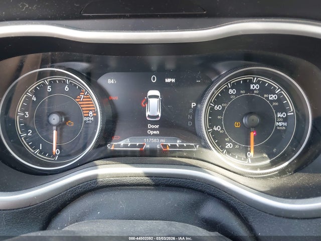 44502392 :رقم المزاد ، 1C4PJMBX6JD547300 vin ، 2018 Jeep Cherokee Trailhawk 4x4 مزاد بيع