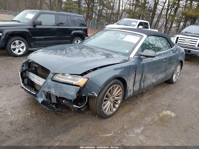 2011 AUDI A5 WAULFAFHXBN020841 Photo 1