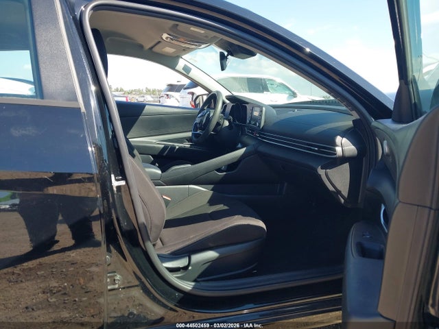 KMHLM4AG2MU102723 Hyundai ELANTRA SEL