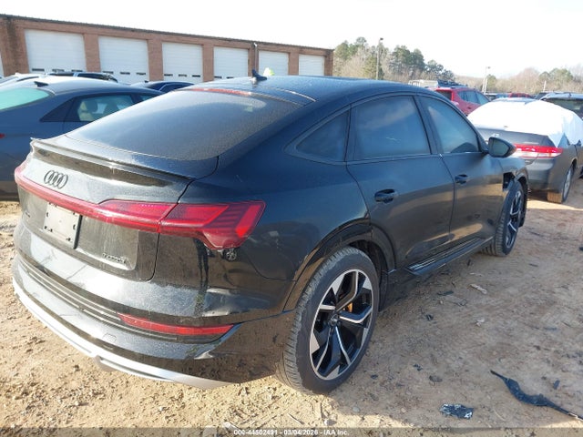 44502491 :رقم المزاد ، WA11AAGE3NB024047 vin ، 2022 Audi E-tron Sportback Premium S Line Quattro مزاد بيع