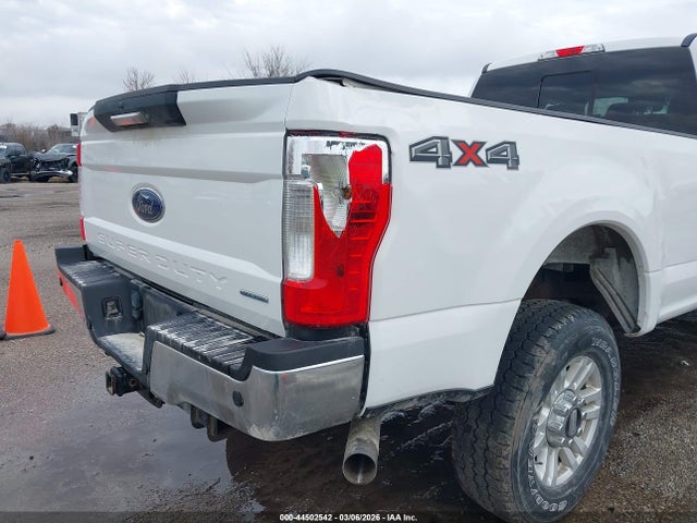 Ford F-250 Xlt 2017 1FT7X2B62HEC52063 Image 18