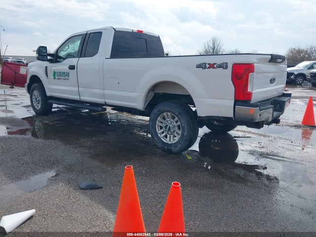 Ford F-250 Xlt 2017 1FT7X2B62HEC52063 Image 3