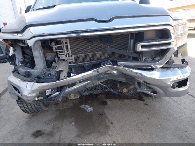2022 RAM 1500 1C6RRFFG0NN308114 Photo 5