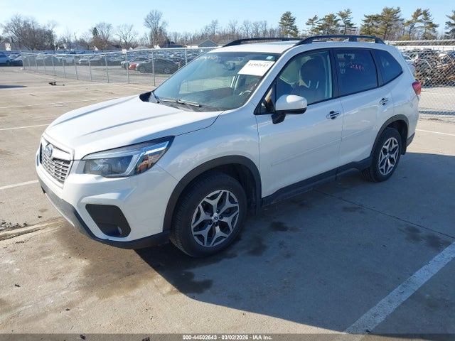 JF2SKAJC2MH417579 Subaru Forester Premium