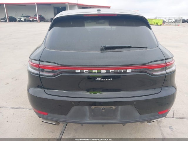 Porsche Macan 2020 WP1AA2A58LLB11825 Image 16