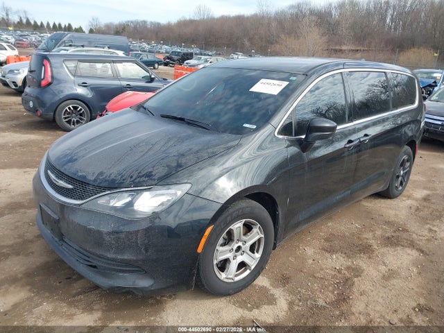 Продажа на аукционе авто 2017 Chrysler Pacifica Touring, vin: 2C4RC1DG6HR721288, номер лота: 44502690