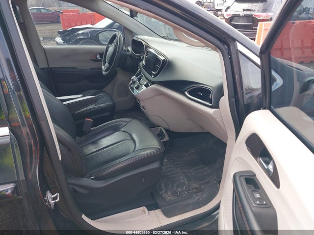 Продажа на аукционе авто 2017 Chrysler Pacifica Touring, vin: 2C4RC1DG6HR721288, номер лота: 44502690