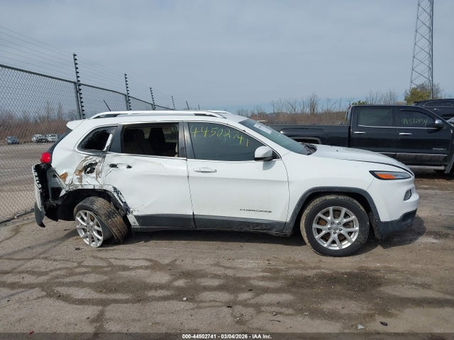 44502741 :رقم المزاد ، 1C4PJLCB0FW671412 vin ، 2015 Jeep Cherokee Latitude مزاد بيع